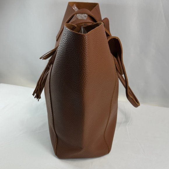 Tanger Large Brown Leather Tote with Tassel - Picture 5 of 14